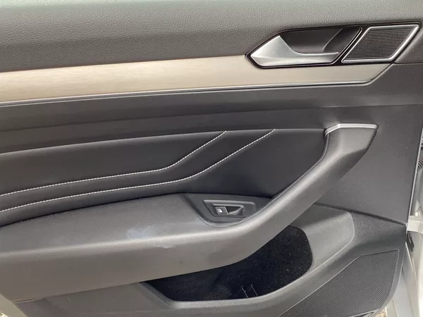 Volkswagen Passat Variant 2.0 TDI DSG 4Motion - foto 25