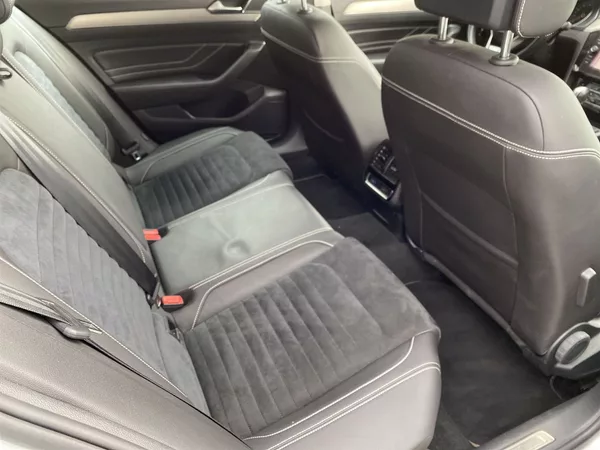 Volkswagen Passat Variant 2.0 TDI DSG 4Motion - foto 9