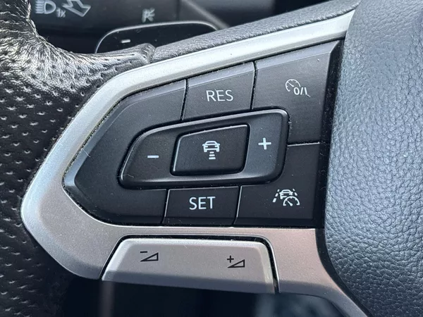 Volkswagen Passat Variant 2.0 TDI 4Motion DSG Al - foto 19