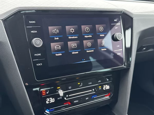 Volkswagen Passat Variant 2.0 TDI DSG Business - foto 11