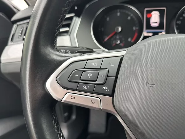 Volkswagen Passat Variant 2.0 TDI DSG Business - foto 17