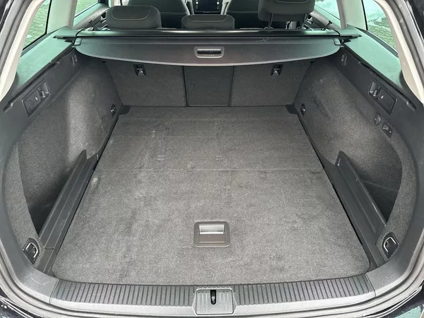 Volkswagen Passat Variant 2.0 TDI DSG Business - foto 27