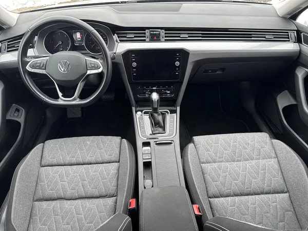 Volkswagen Passat Variant 2.0 TDI DSG Business - foto 5
