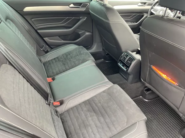 Volkswagen Passat 2.0 TDI DSG - foto 11