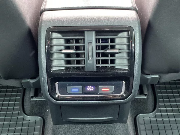 Volkswagen Passat 2.0 TDI DSG - foto 25