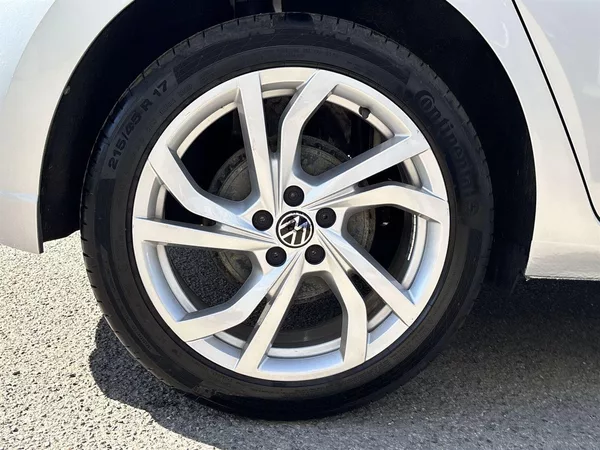 Volkswagen Polo 1.0 TSI DSG Style - foto 25