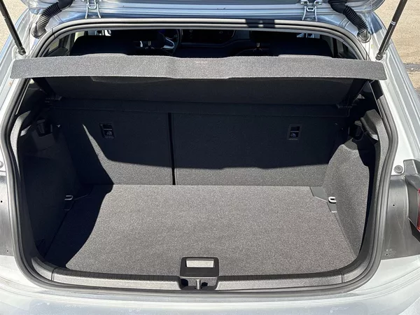 Volkswagen Polo 1.0 TSI DSG Style - foto 26