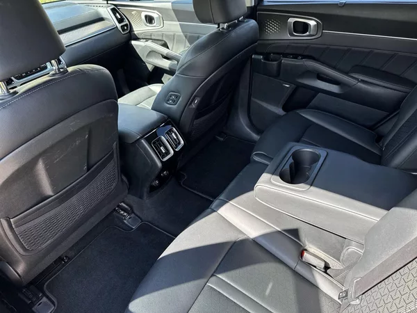 Kia Sorento 1.6 T-GDi PHEV Aut. - foto 8