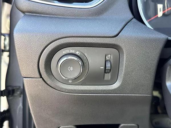 Opel Grandland X PHEV 1.6 Automat - foto 12