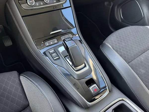 Opel Grandland X PHEV 1.6 Automat - foto 26