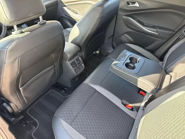 Opel Grandland X PHEV 1.6 Automat - foto 8
