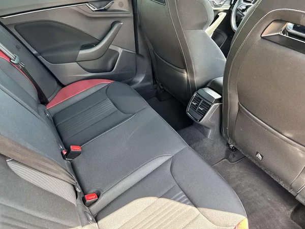 Škoda Kamiq 1.0 TSI Monte Carlo - foto 10