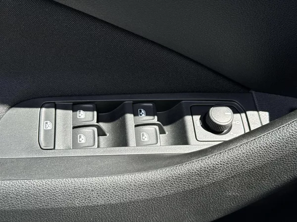 Škoda Kamiq 1.0 TSI Monte Carlo - foto 11