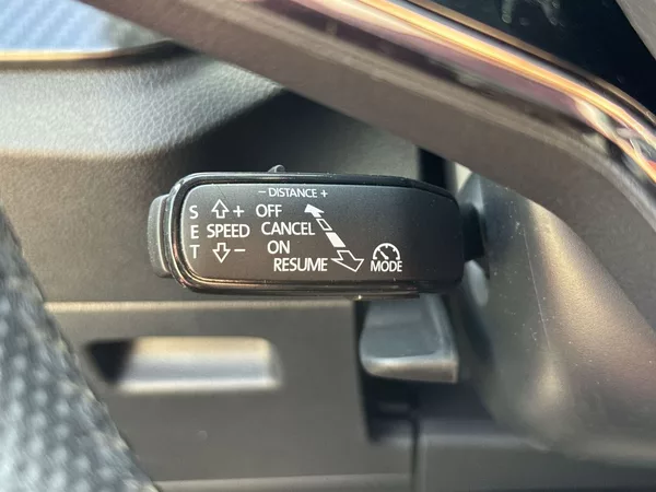 Škoda Kamiq 1.0 TSI Monte Carlo - foto 13