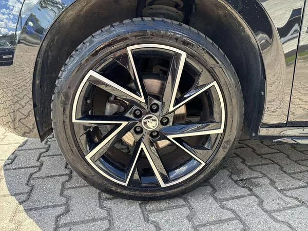 Škoda Kamiq 1.0 TSI Monte Carlo - foto 28