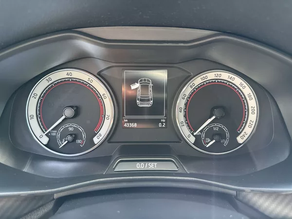 Škoda Kamiq 1.0 TSI Monte Carlo - foto 6