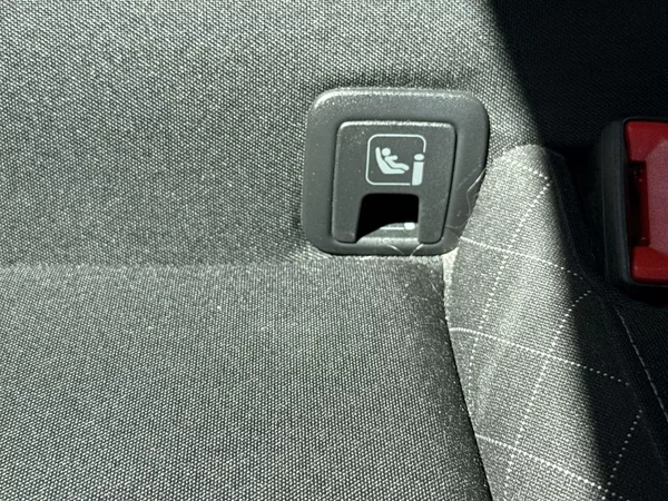 Škoda Karoq 1.6 TDI Ambition - foto 25