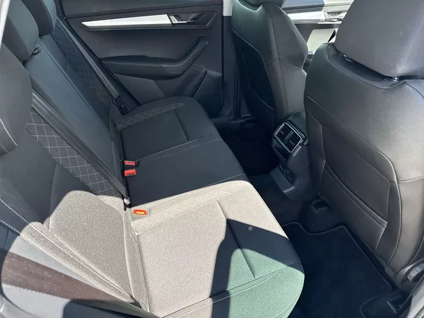 Škoda Karoq 1.6 TDI Ambition - foto 9