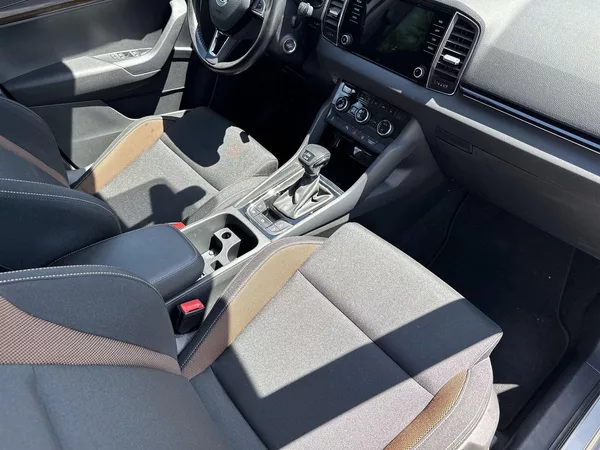 Škoda Karoq 2.0 TDI 4x4 DSG Scout - foto 10