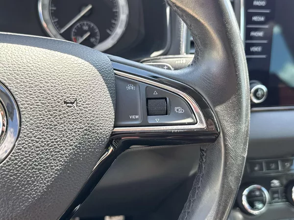 Škoda Karoq 2.0 TDI 4x4 DSG Scout - foto 16