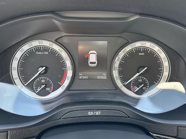 Škoda Karoq 2.0 TDI 4x4 DSG Scout - foto 6
