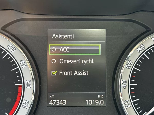 Škoda Karoq 2.0 TDI 4x4 DSG Scout - foto 7