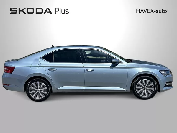 Škoda Superb 1.5 TSI DSG Style - foto 28