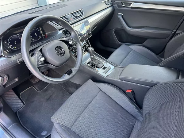 Škoda Superb 1.5 TSI DSG Style - foto 8