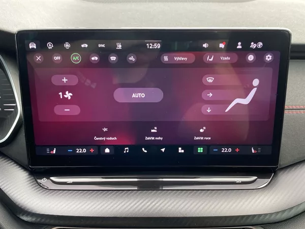 Škoda Octavia 2.0 TSI DSG RS - foto 16
