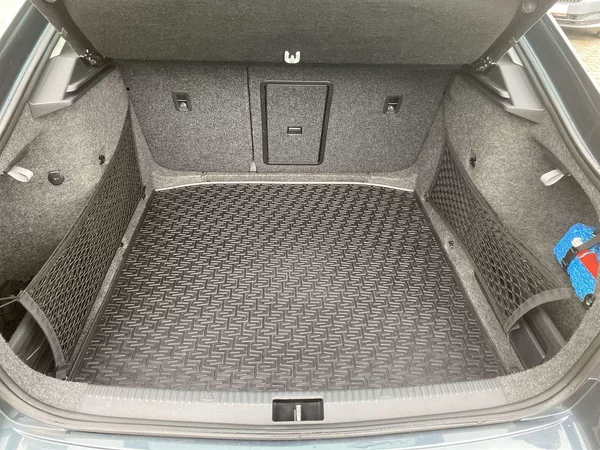 Škoda Octavia 2.0 TDI Elegance - foto 24