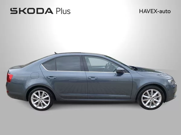 Škoda Octavia 2.0 TDI Elegance - foto 28