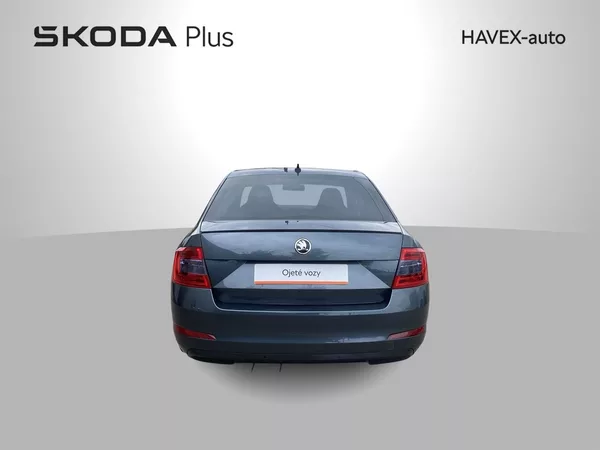 Škoda Octavia 2.0 TDI Elegance - foto 30