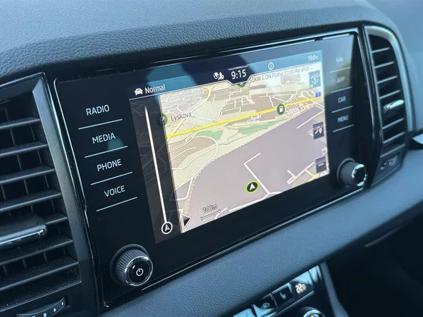 Škoda Karoq 2.0 TDI Sportline - foto 12