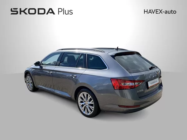 Škoda Superb Combi 2.0 TDI DSG Ambition - foto 31