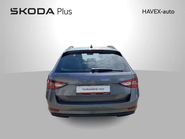 Škoda Superb Combi 2.0 TDI DSG Ambition - foto 32
