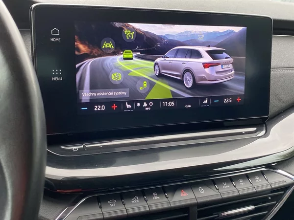 Škoda Octavia Combi 2.0 TDI 4x4 DSG Style + - foto 12