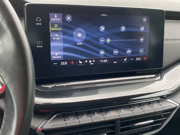 Škoda Octavia Combi 2.0 TDI 4x4 DSG Style + - foto 14