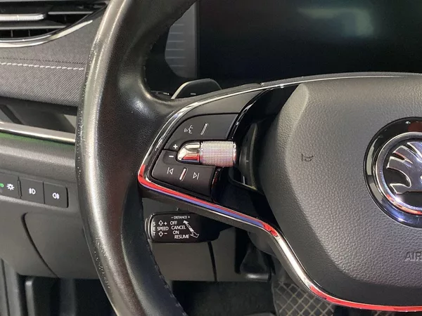 Škoda Octavia Combi 2.0 TDI 4x4 DSG Style + - foto 17