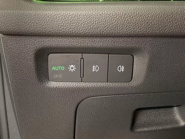 Škoda Octavia Combi 2.0 TDI 4x4 DSG Style + - foto 19