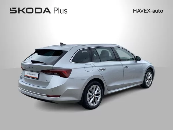 Škoda Octavia Combi 2.0 TDI 4x4 DSG Style + - foto 2