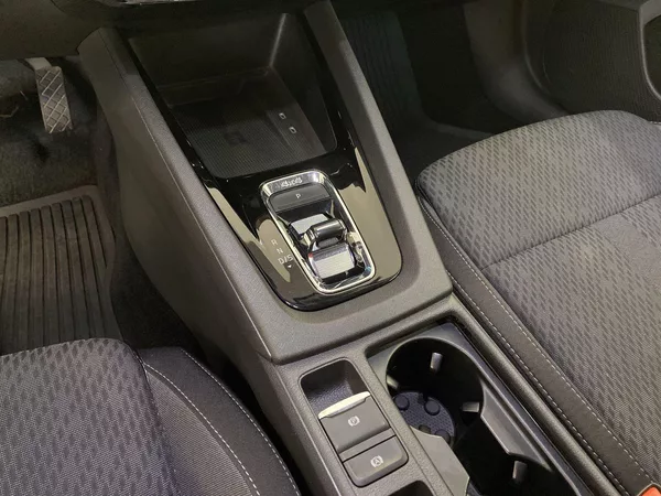 Škoda Octavia Combi 2.0 TDI 4x4 DSG Style + - foto 23