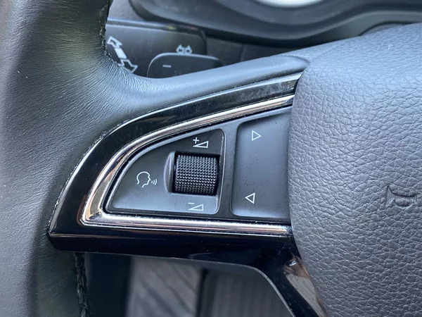 Škoda Karoq 1.6 TDI DSG Style + - foto 17