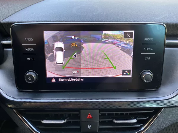 Škoda Kamiq 1.0 TSI Style - foto 13