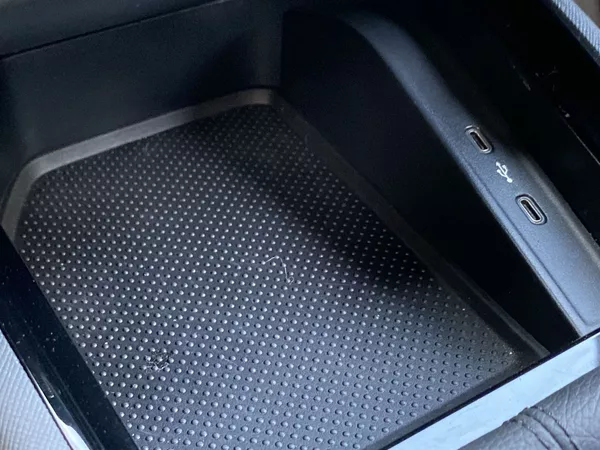 Škoda Kamiq 1.0 TSI Style - foto 18