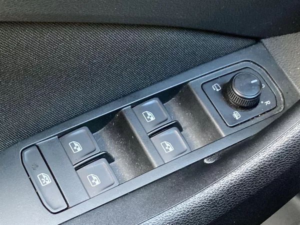 Škoda Kamiq 1.0 TSI Style - foto 20