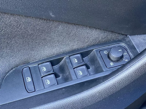 Škoda Kamiq 1.0 TSI Top Selection - foto 20