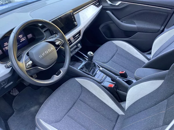 Škoda Kamiq 1.0 TSI Top Selection - foto 8