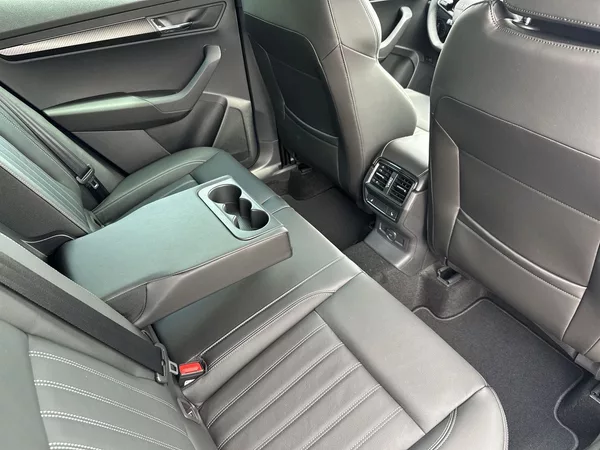 Škoda Karoq 1.5 TSI DSG Sportline - foto 10