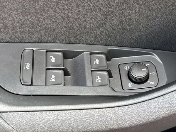 Škoda Karoq 1.5 TSI DSG Sportline - foto 12