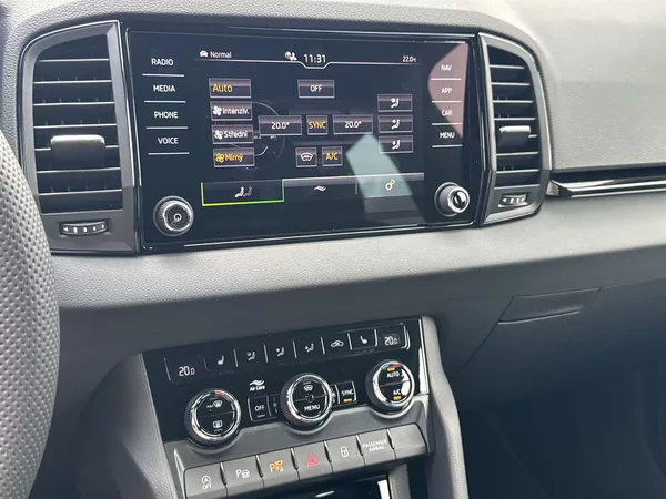 Škoda Karoq 1.5 TSI DSG Sportline - foto 26
